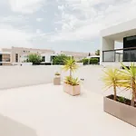 Grand With Pool Tatil Evi