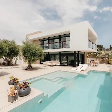Grand With Pool